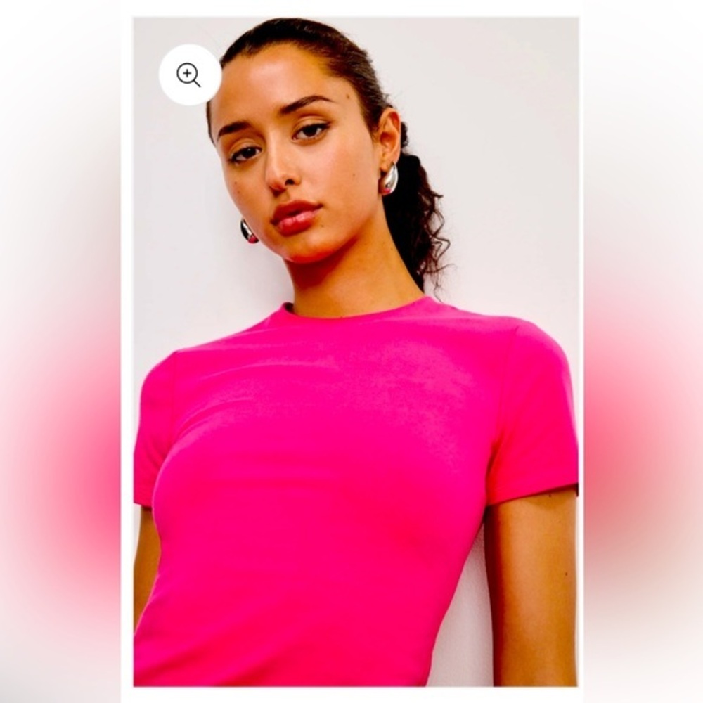 Good American Bright Pink Short Sleeve Tee